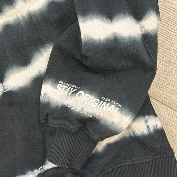 Zara Boys Sweatshirt and Sweat Shorts - Picture 3 of 5